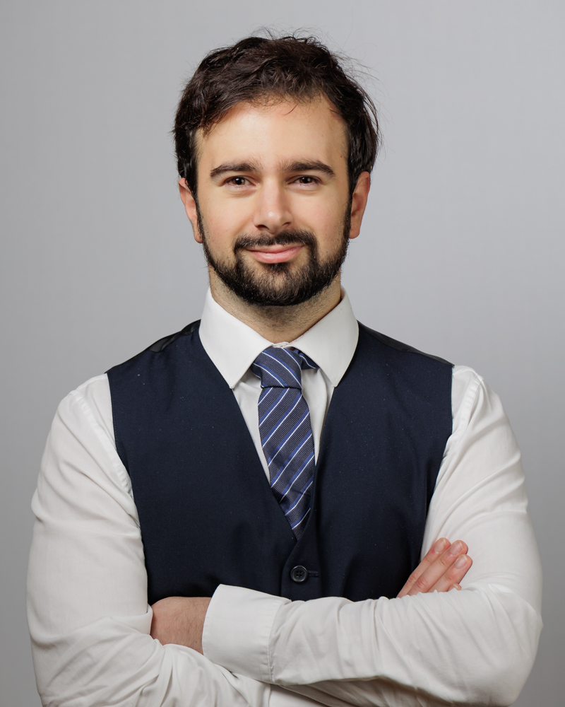 youlendportraitsmarch25-202