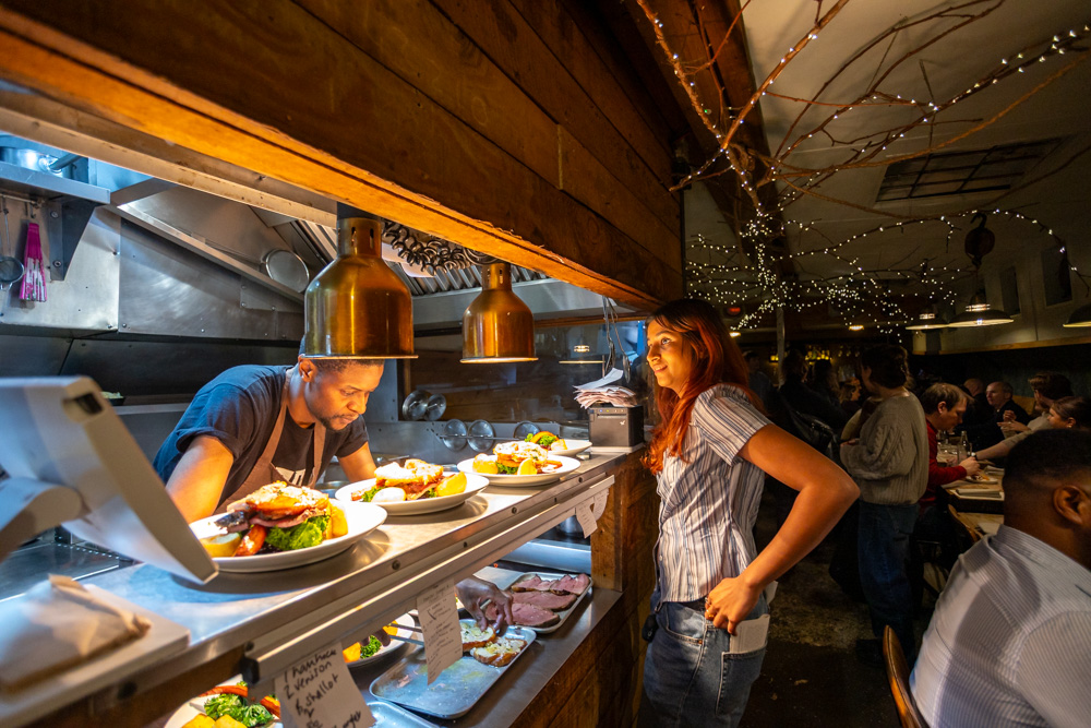 bargeeast_burnsnight-561