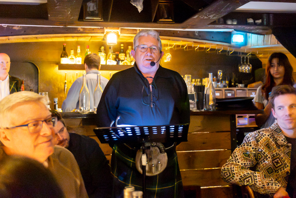 bargeeast_burnsnight-940